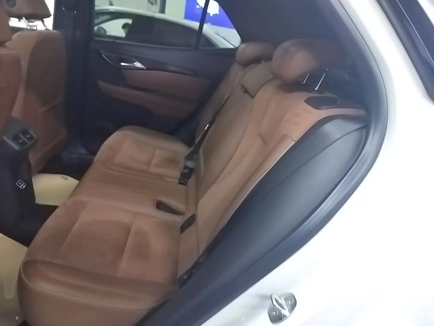 Buick Envision 2020 Encore S 652T Two-Wheel Drive Luxury Model — миниатюра 20