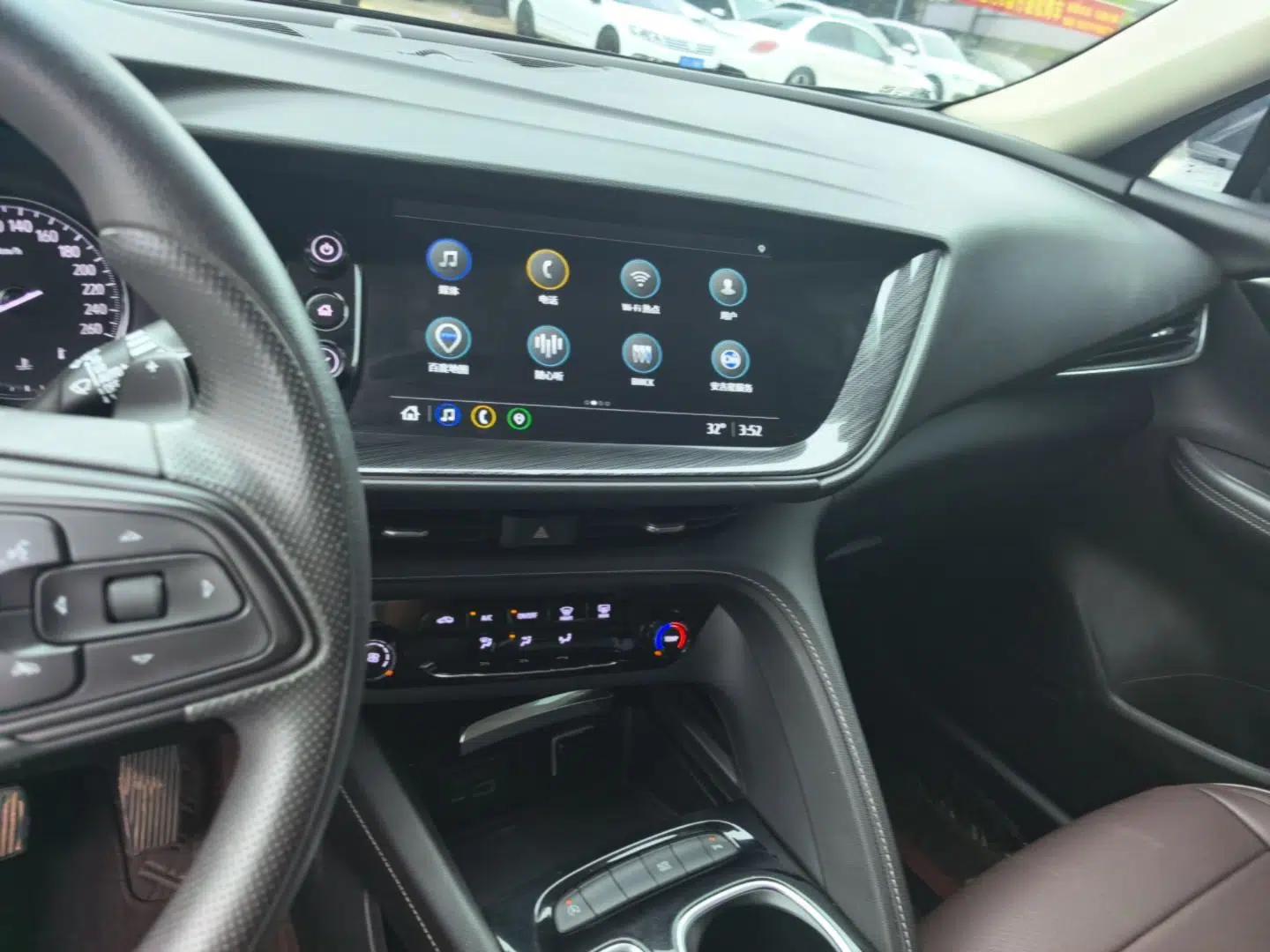 Buick Envision 2022 Encore S 552T Two-Wheel Drive Elite Model — миниатюра 16