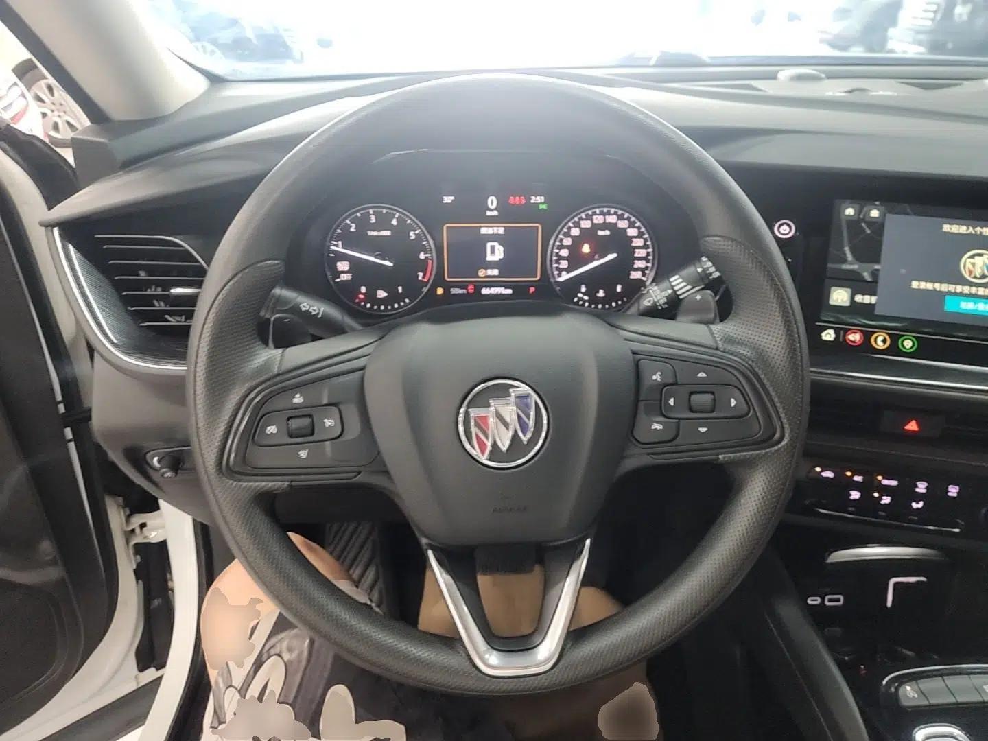 Buick Envision 2022 Encore S 552T Two-Wheel Drive Elite Model — миниатюра 14