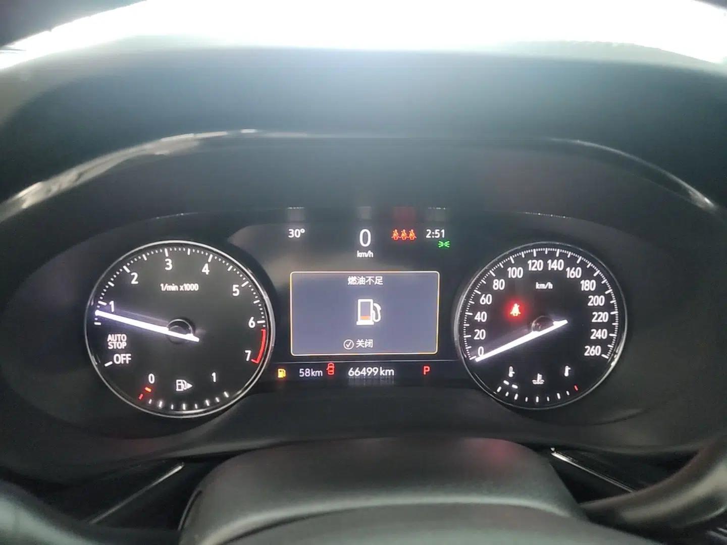 Buick Envision 2022 Encore S 552T Two-Wheel Drive Elite Model — миниатюра 15