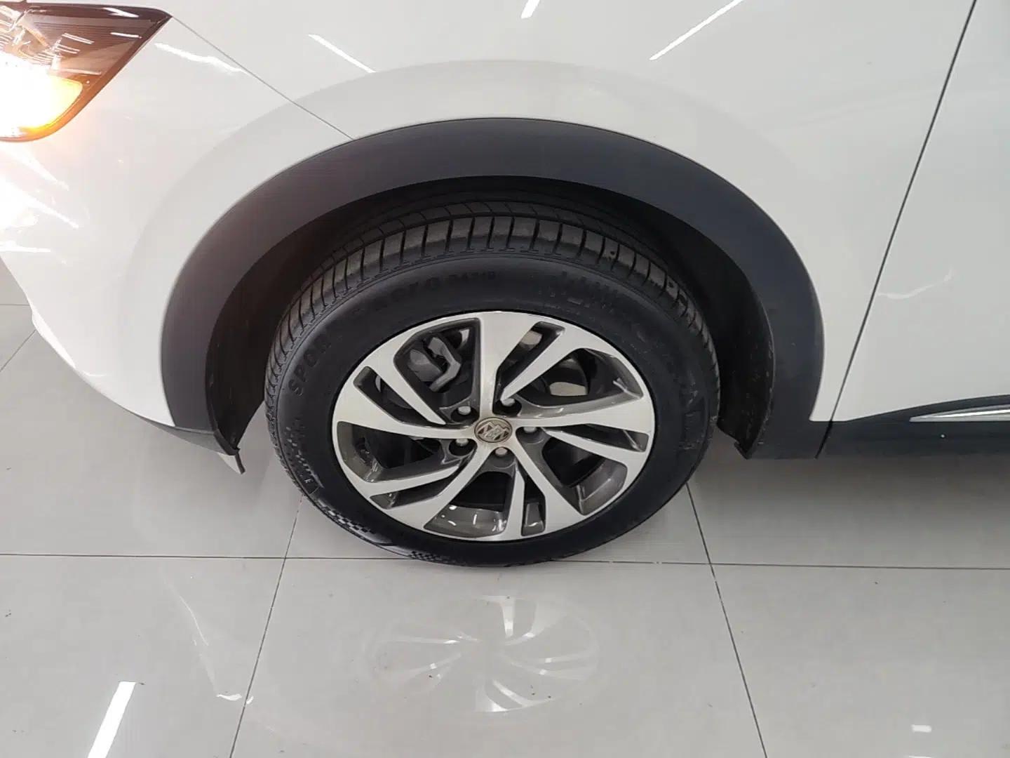 Buick Envision 2022 Encore S 552T Two-Wheel Drive Elite Model — миниатюра 8