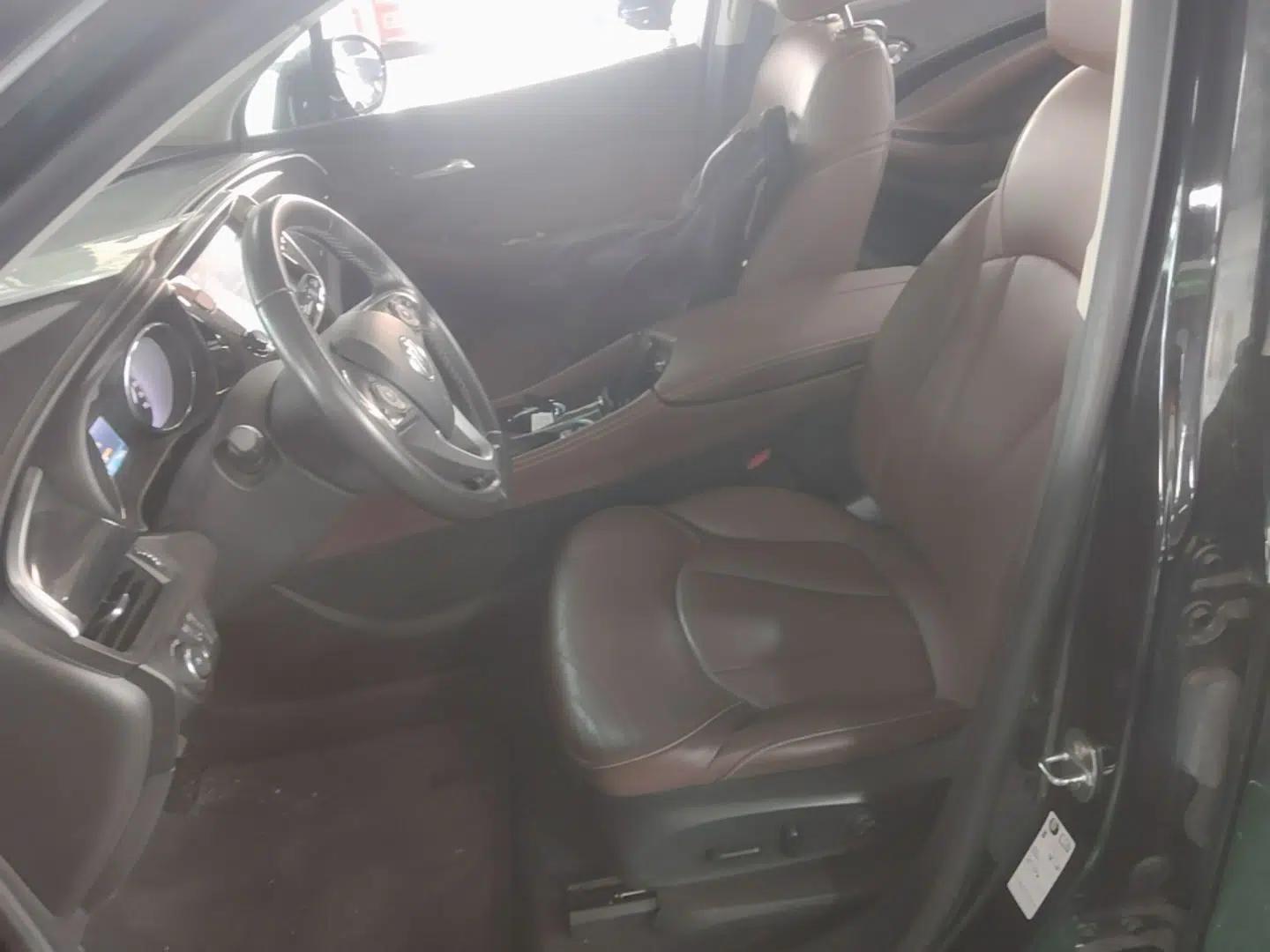 Buick Envision 2020 28T Four-Wheel Drive Elite Version — миниатюра 18