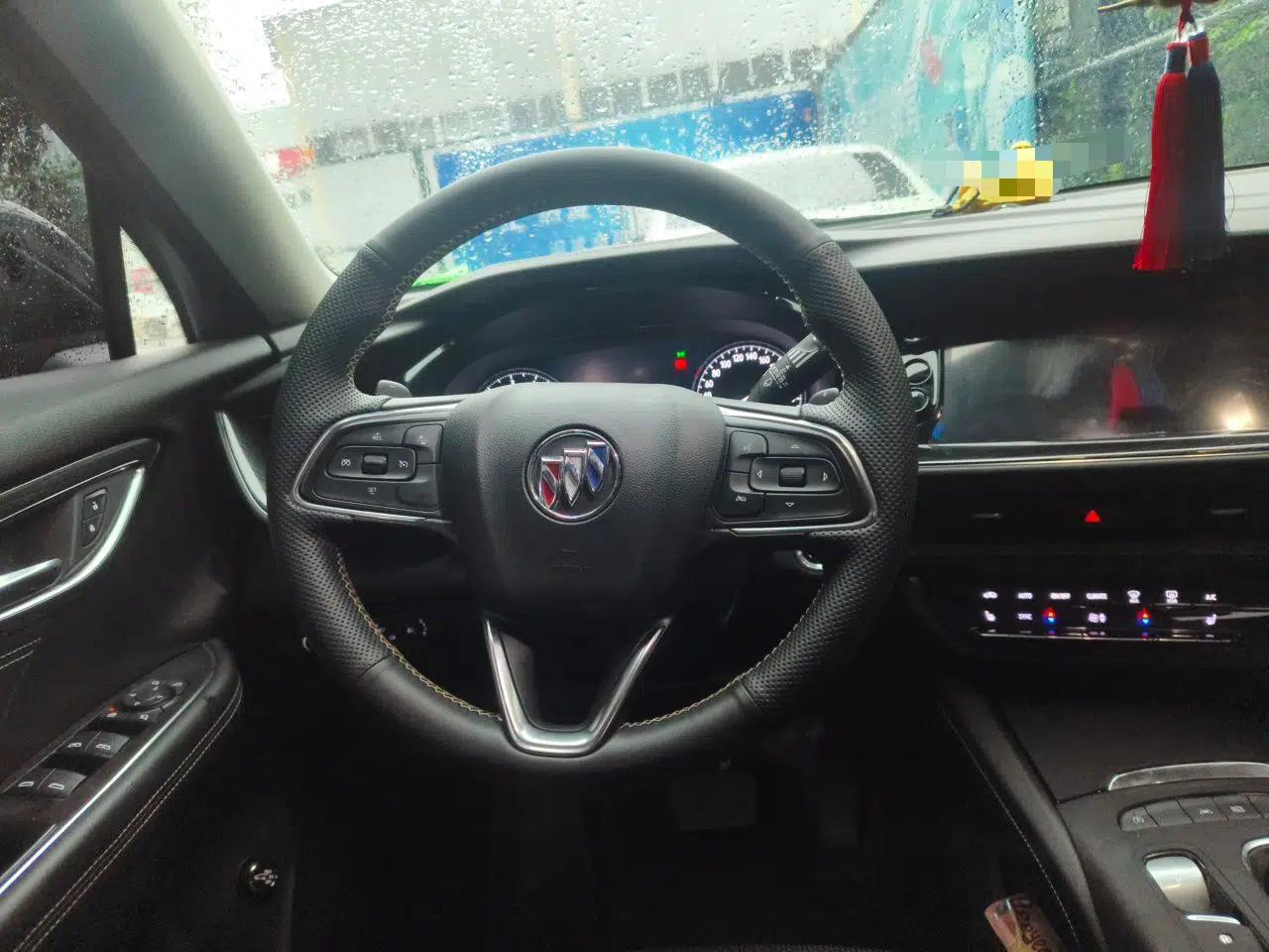Buick Envision 2023 Encore S 552T Two-Wheel Drive Luxury Model — миниатюра 11