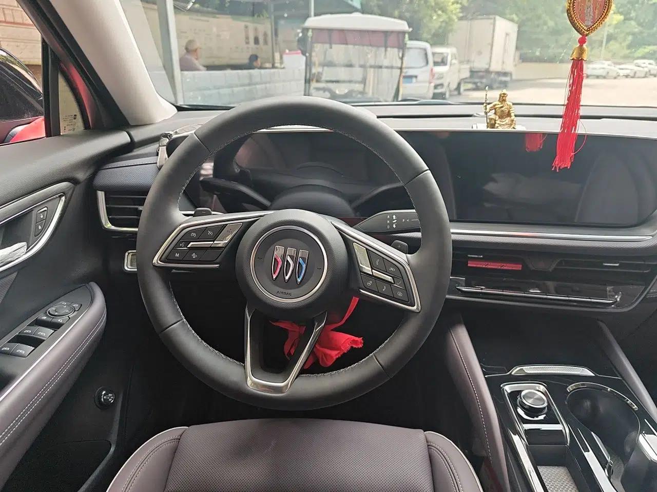 Buick Envision 2026 Model Equinox Plus 28T Two-Wheel-Drive Platinum Edition — миниатюра 11