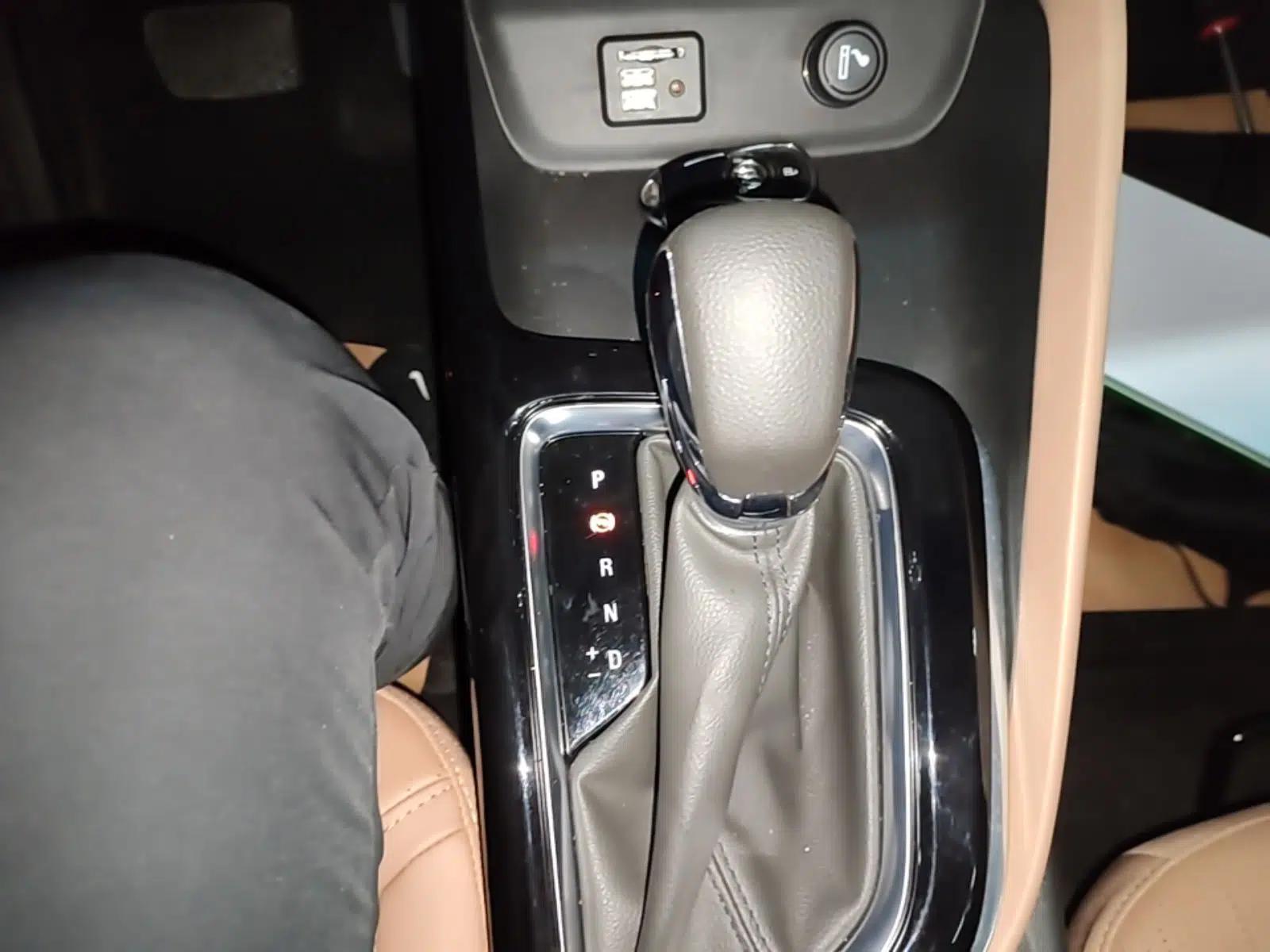 Buick GL6 2021 323T Mild Hybrid Connect Luxury Model — миниатюра 16