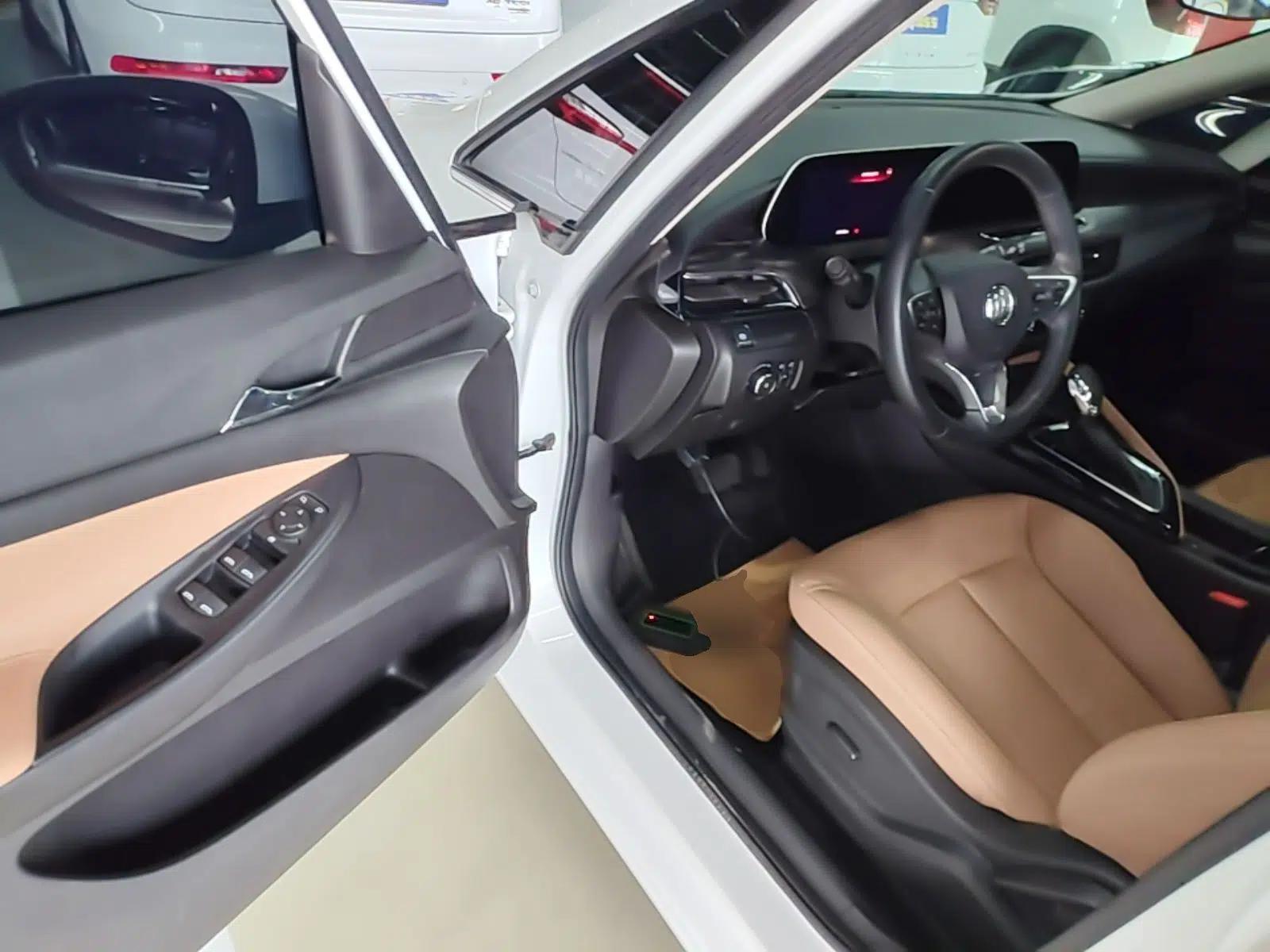 Buick GL6 2021 323T Mild Hybrid Connect Luxury Model — миниатюра 18