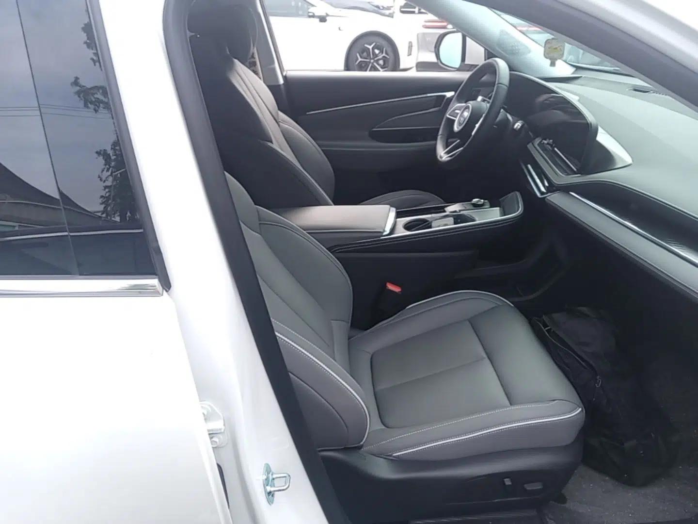Buick E5 2025 Model 545KM Smart Enjoyment Edition — миниатюра 23