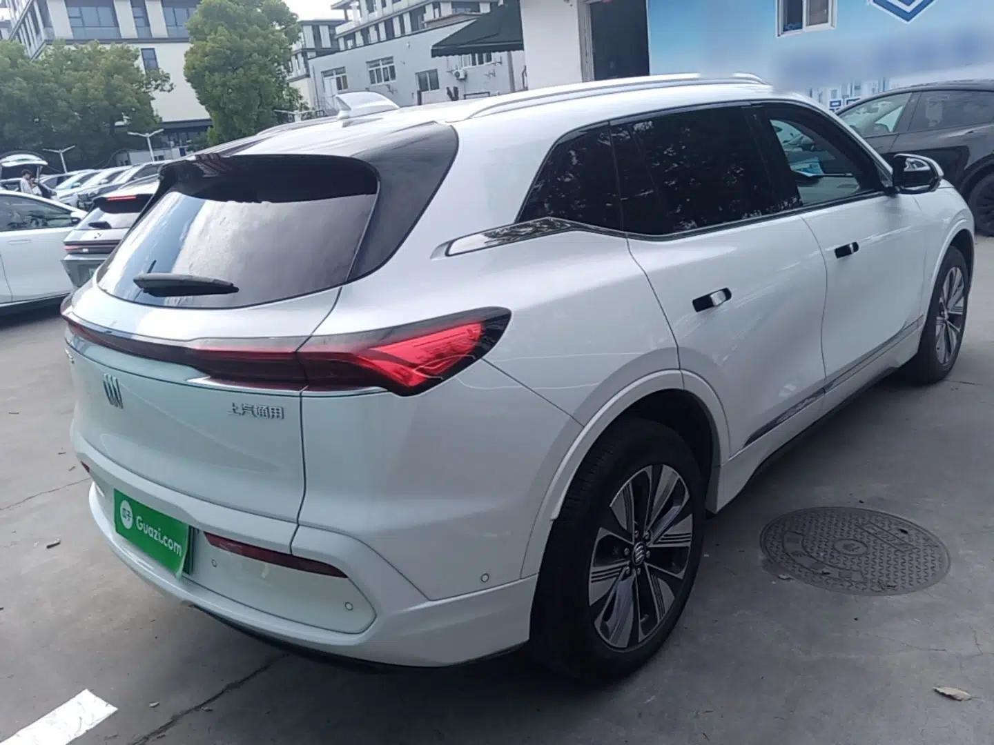 Buick E5 2025 Model 545KM Smart Enjoyment Edition — миниатюра 4