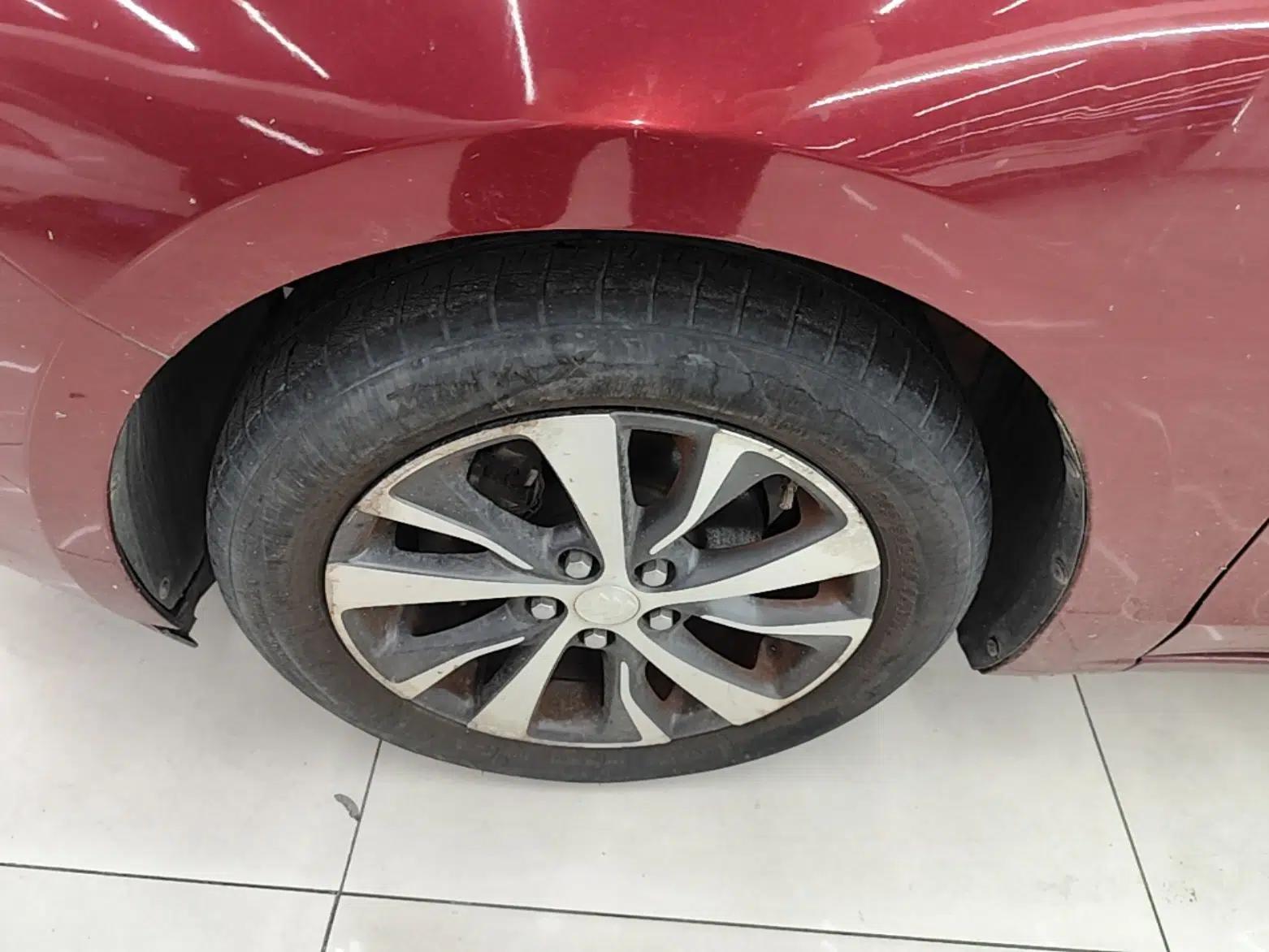 Buick Excelle GX 2018 18T Automatic Elite Model — миниатюра 9