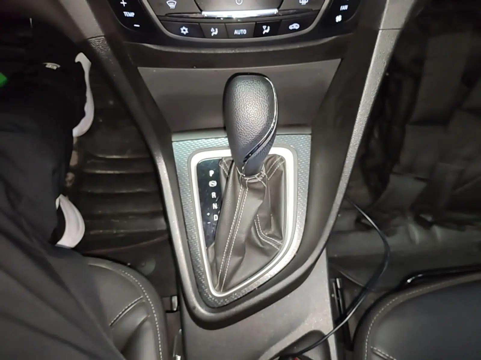 Buick Excelle GX 2019 18T Automatic Connected Elite Model China VI Standard — миниатюра 16