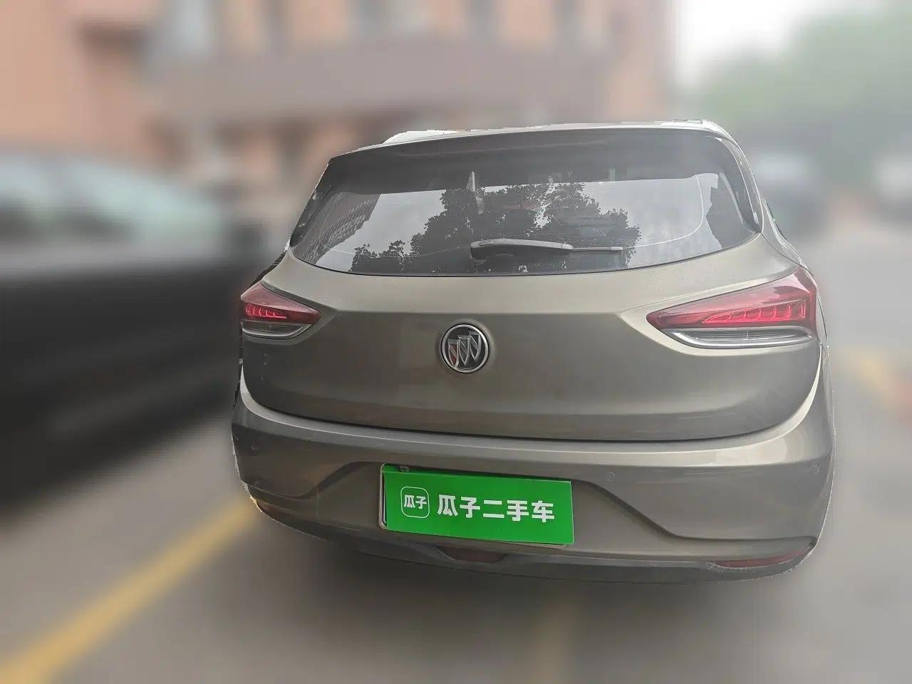 Buick Excelle GX 2018 18T Automatic Elite Model — миниатюра 5