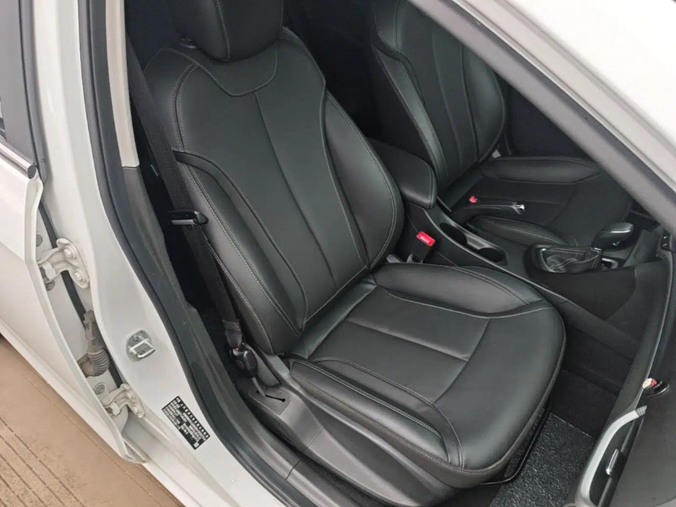 Buick Excelle GX 2019 18T Automatic Connected Elite Model China VI Standard — миниатюра 23