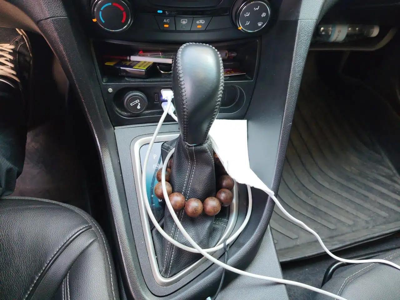 Buick Excelle GX 2018 18T Automatic Elite Model — миниатюра 15