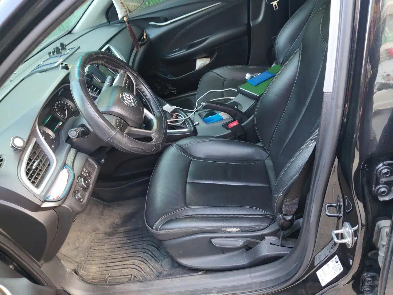 Buick Excelle GX 2018 18T Automatic Elite Model — миниатюра 16