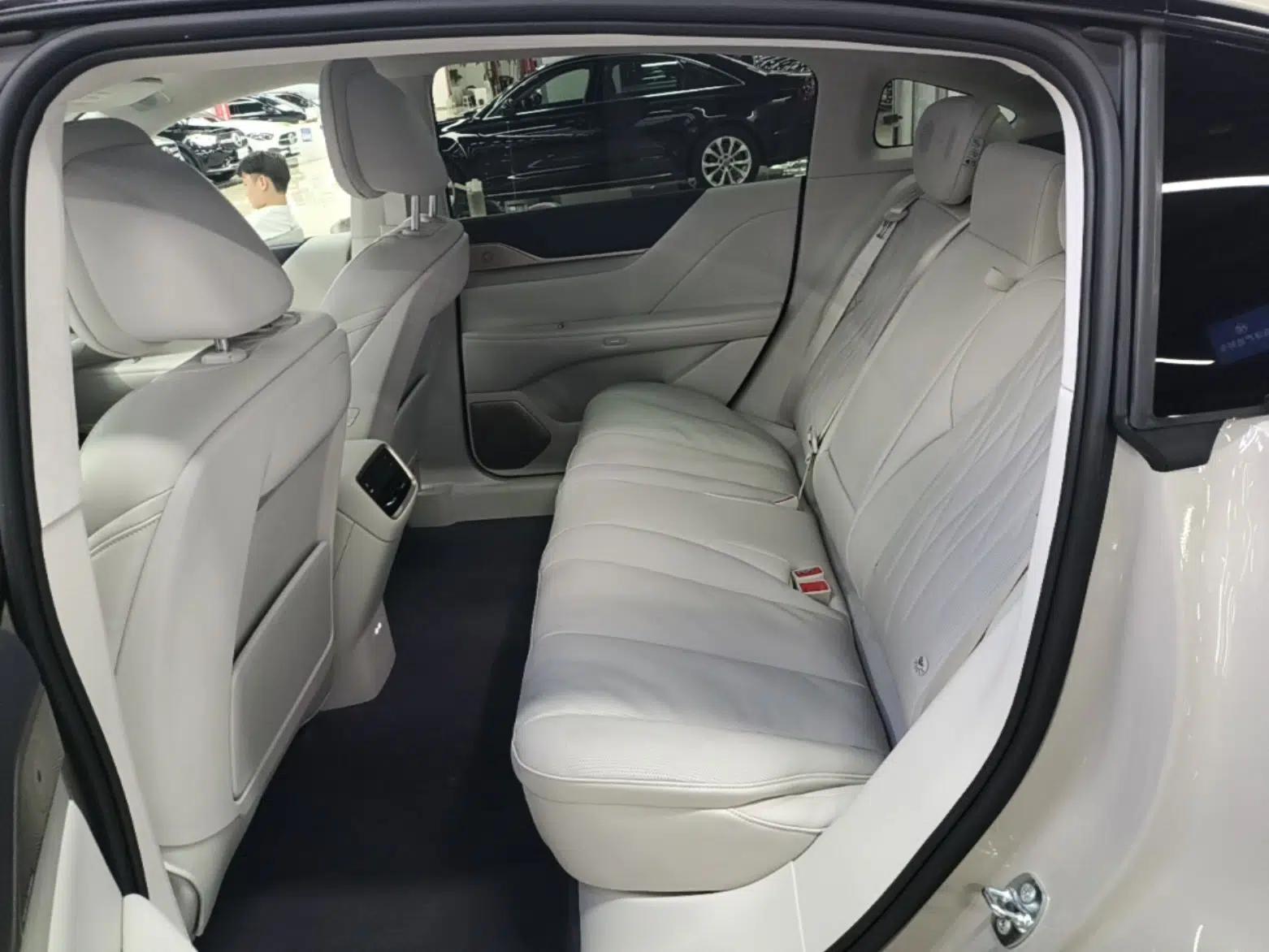 Buick L7 2025 Model Aivia — миниатюра 19
