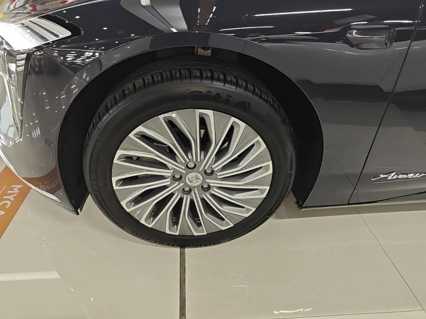 Buick L7 2025 Model Aivia — миниатюра 8