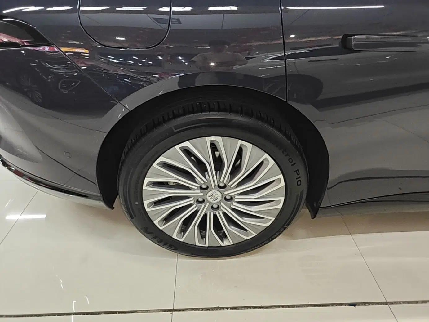 Buick L7 2025 Model Aivia — миниатюра 10