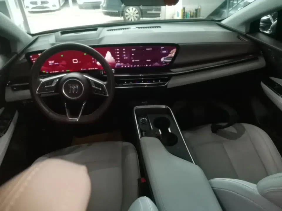 Buick E4 2023 Deluxe Edition — миниатюра 13