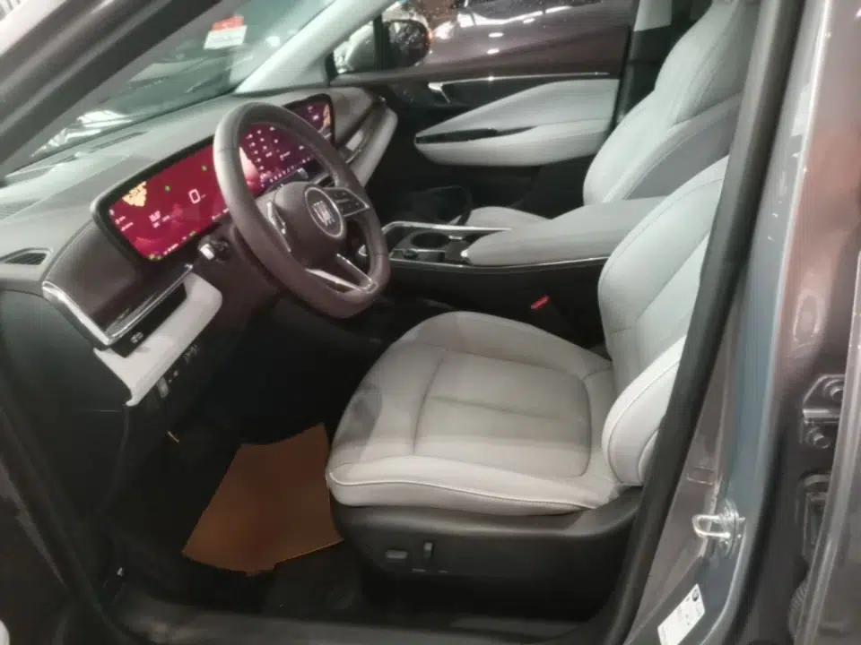 Buick E4 2023 Deluxe Edition — миниатюра 18