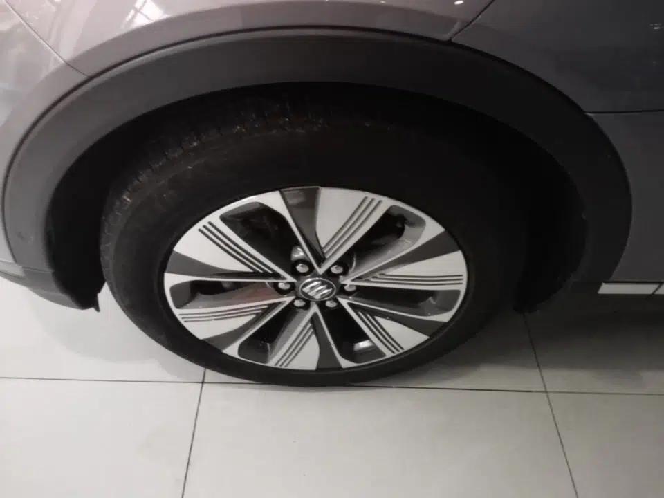 Buick E4 2023 Deluxe Edition — миниатюра 8