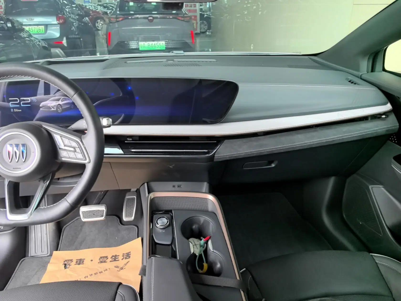 Buick E4 2023 GS Edition — миниатюра 12