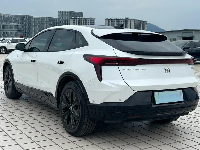 Buick E4 2023 GS Edition — миниатюра 3