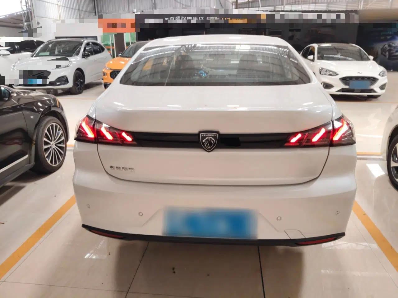 Peugeot 408 2022 1.6T Light-Chasing Edition — миниатюра 5