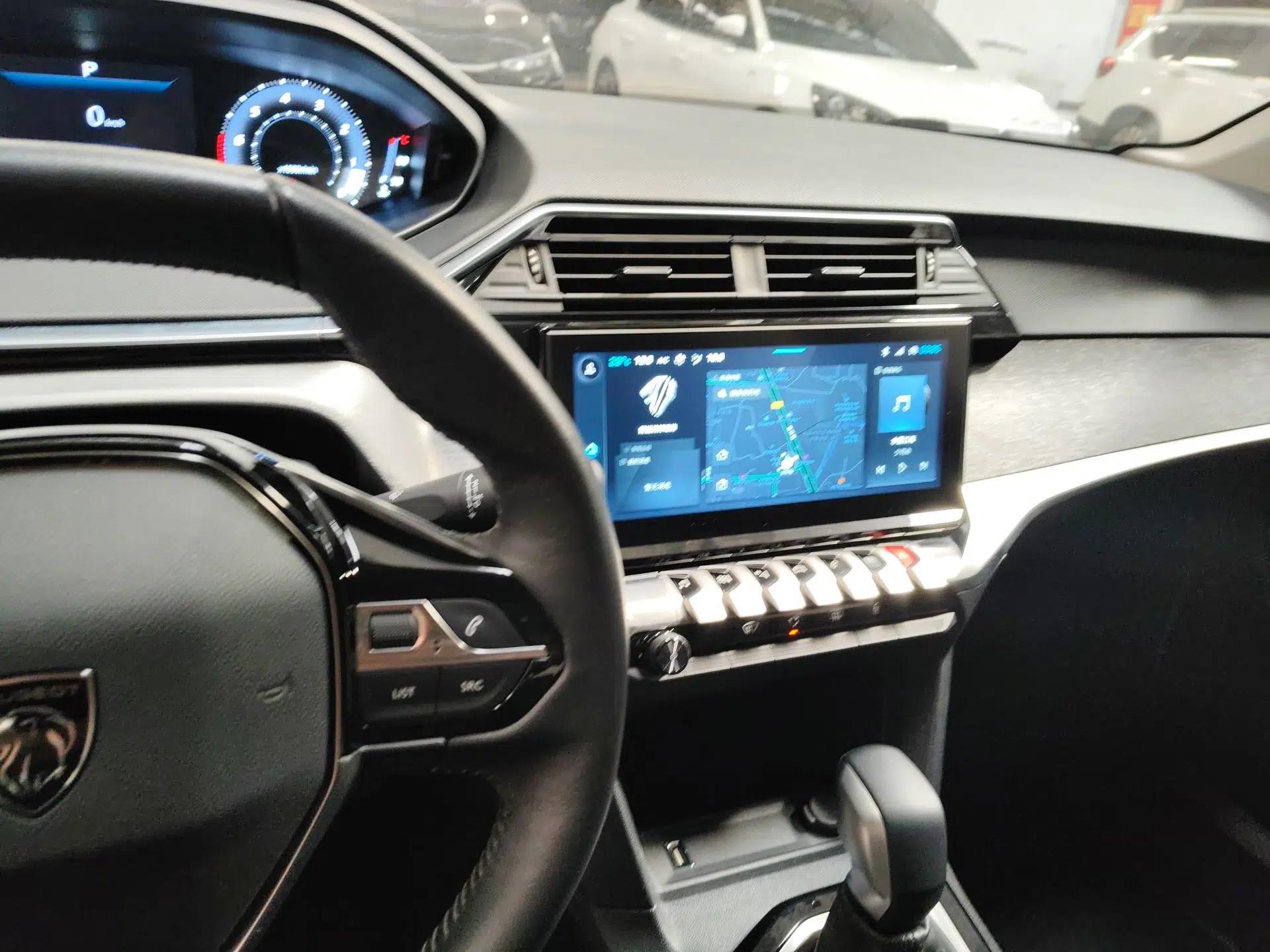 Peugeot 408 2022 1.6T Light-Chasing Edition — миниатюра 10