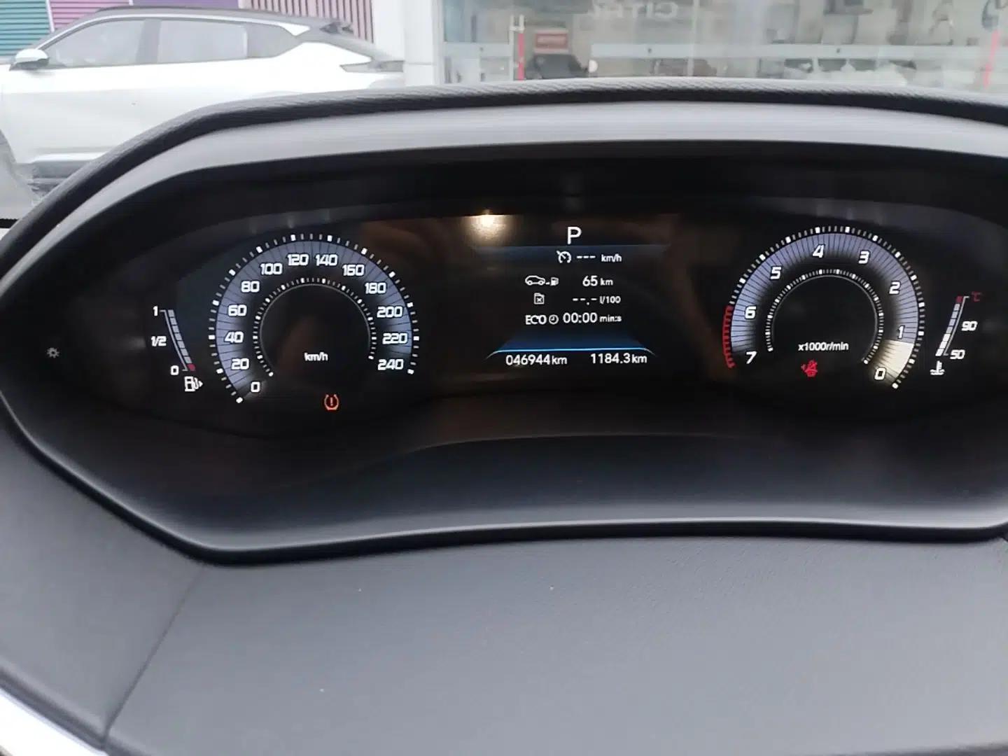 Peugeot 408 2022 1.6T Light-Chasing Edition — миниатюра 15