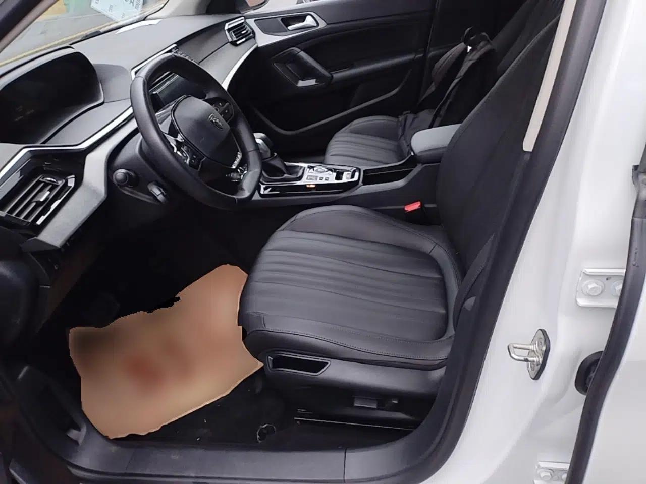 Peugeot 408 2022 1.6T Light-Chasing Edition — миниатюра 18