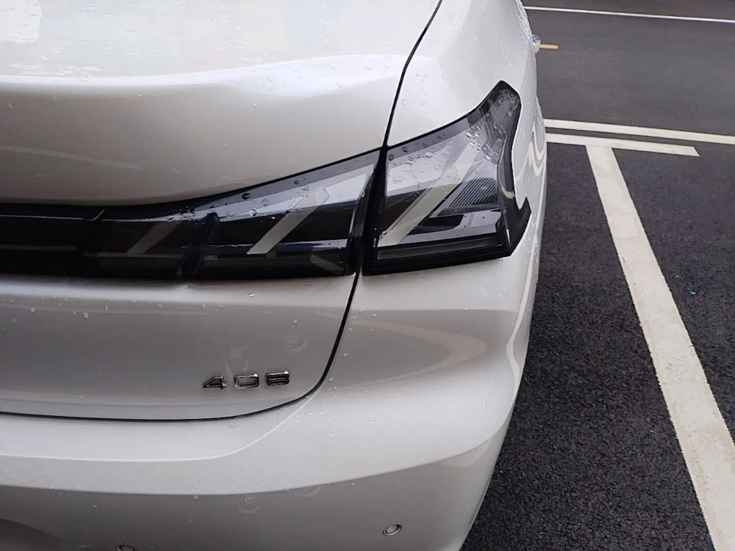 Peugeot 408 2022 1.6T Light-Chasing Edition — миниатюра 7