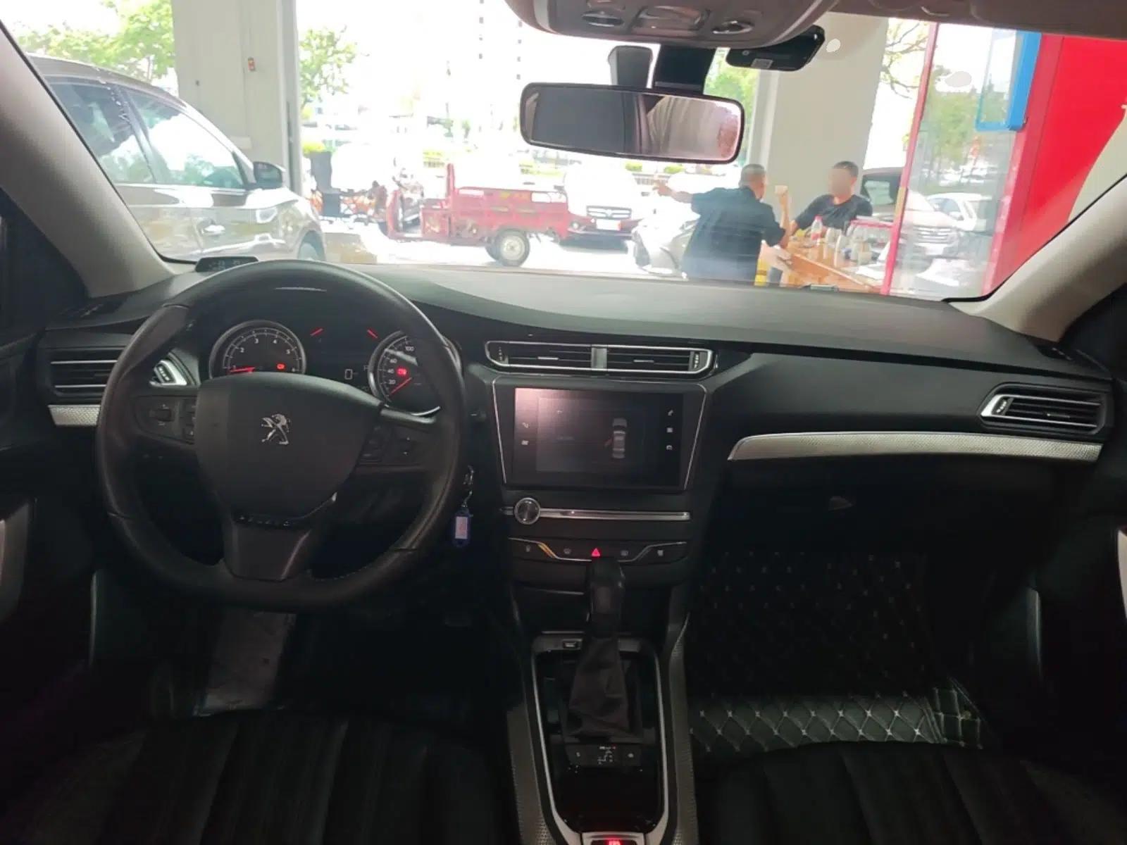 Peugeot 408 2019 360THP Automatic Luxury Edition China VI Standard — миниатюра 13