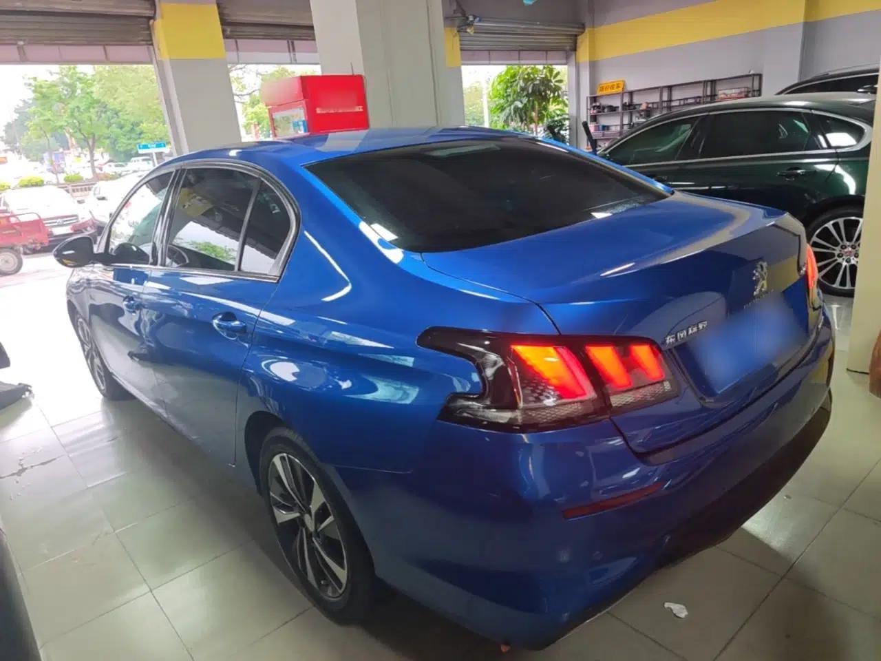 Peugeot 408 2019 360THP Automatic Luxury Edition China VI Standard — миниатюра 4