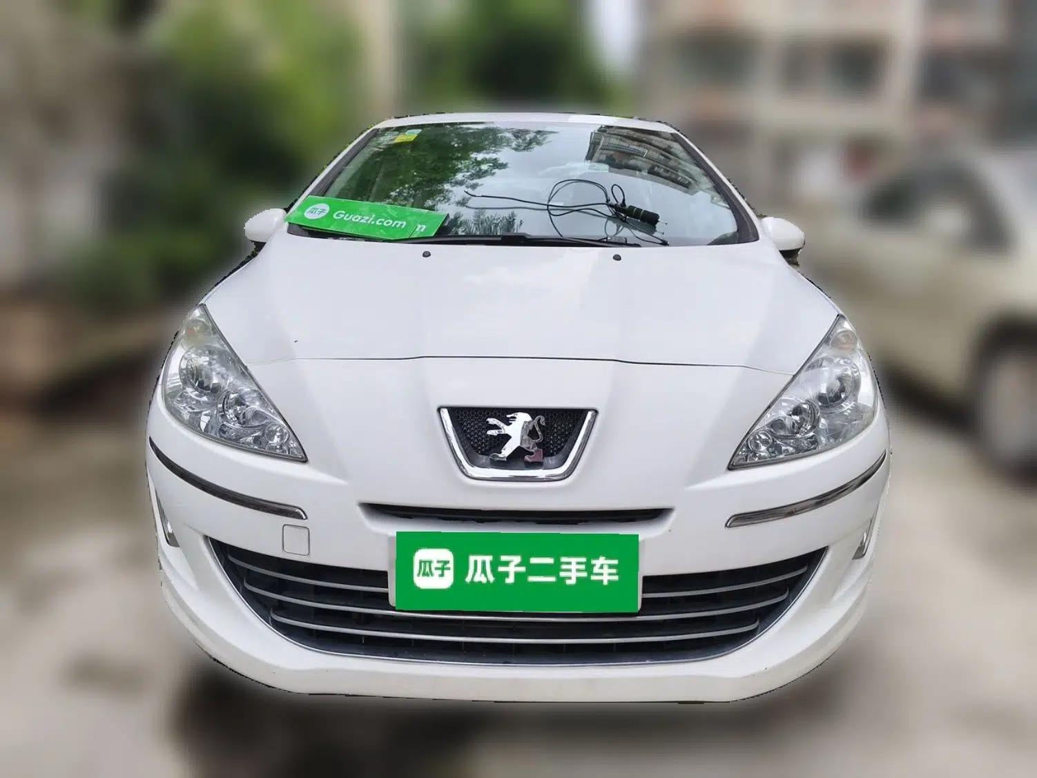 Peugeot 408 2011 2.0L Automatic Comfort Edition — миниатюра 2