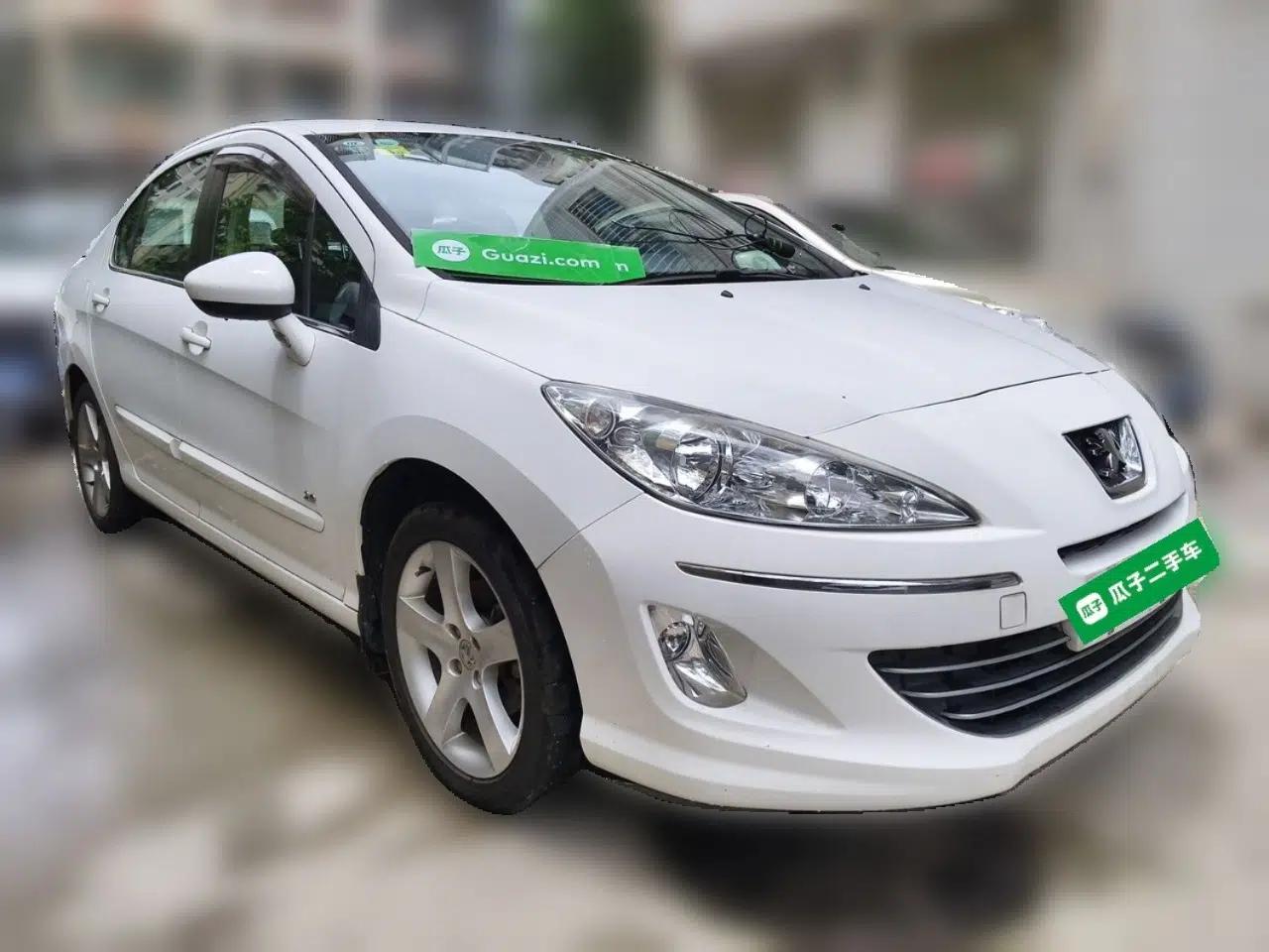 Peugeot 408 2011 2.0L Automatic Comfort Edition — миниатюра 3