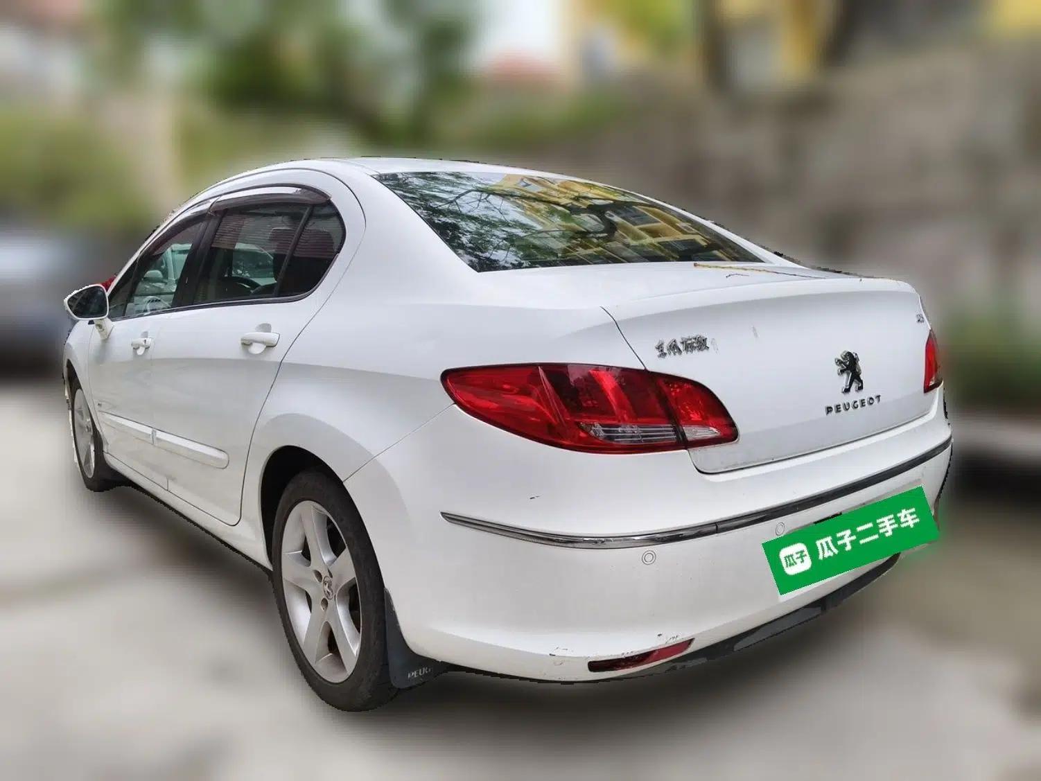 Peugeot 408 2011 2.0L Automatic Comfort Edition — миниатюра 4