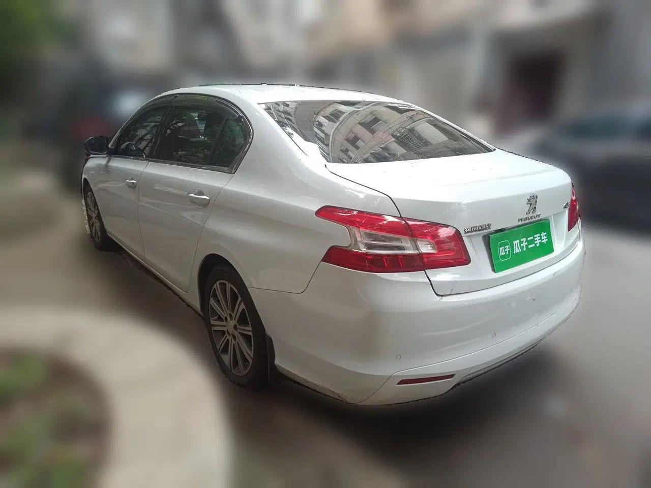 Peugeot 408 2014 1.8L Automatic Luxury Edition — миниатюра 4