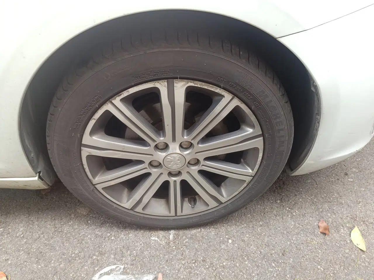 Peugeot 408 2014 1.8L Automatic Luxury Edition — миниатюра 8