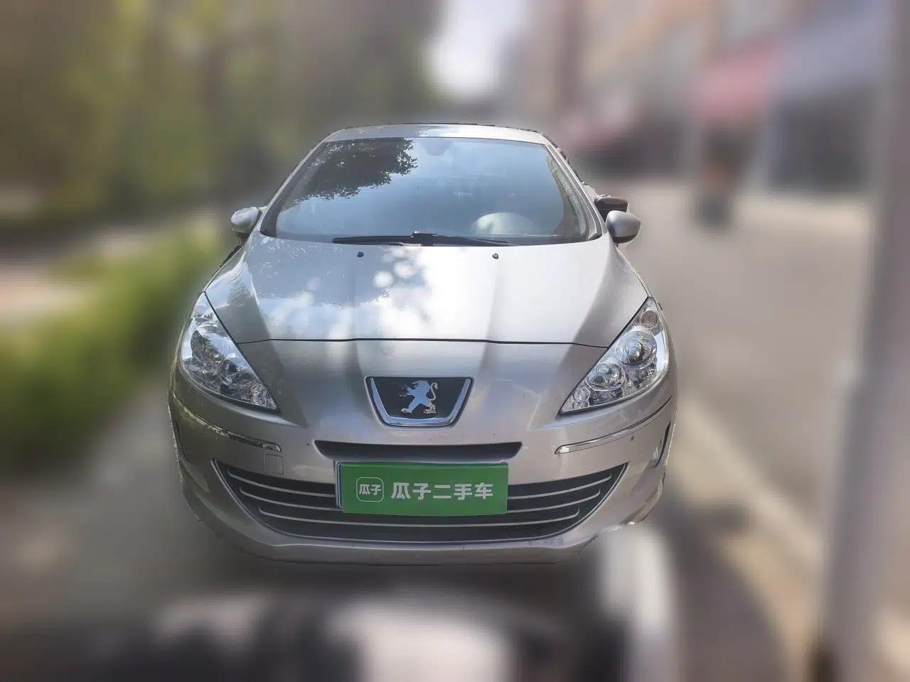 Peugeot 408 2010 2.0L Automatic Comfort Edition — миниатюра 2