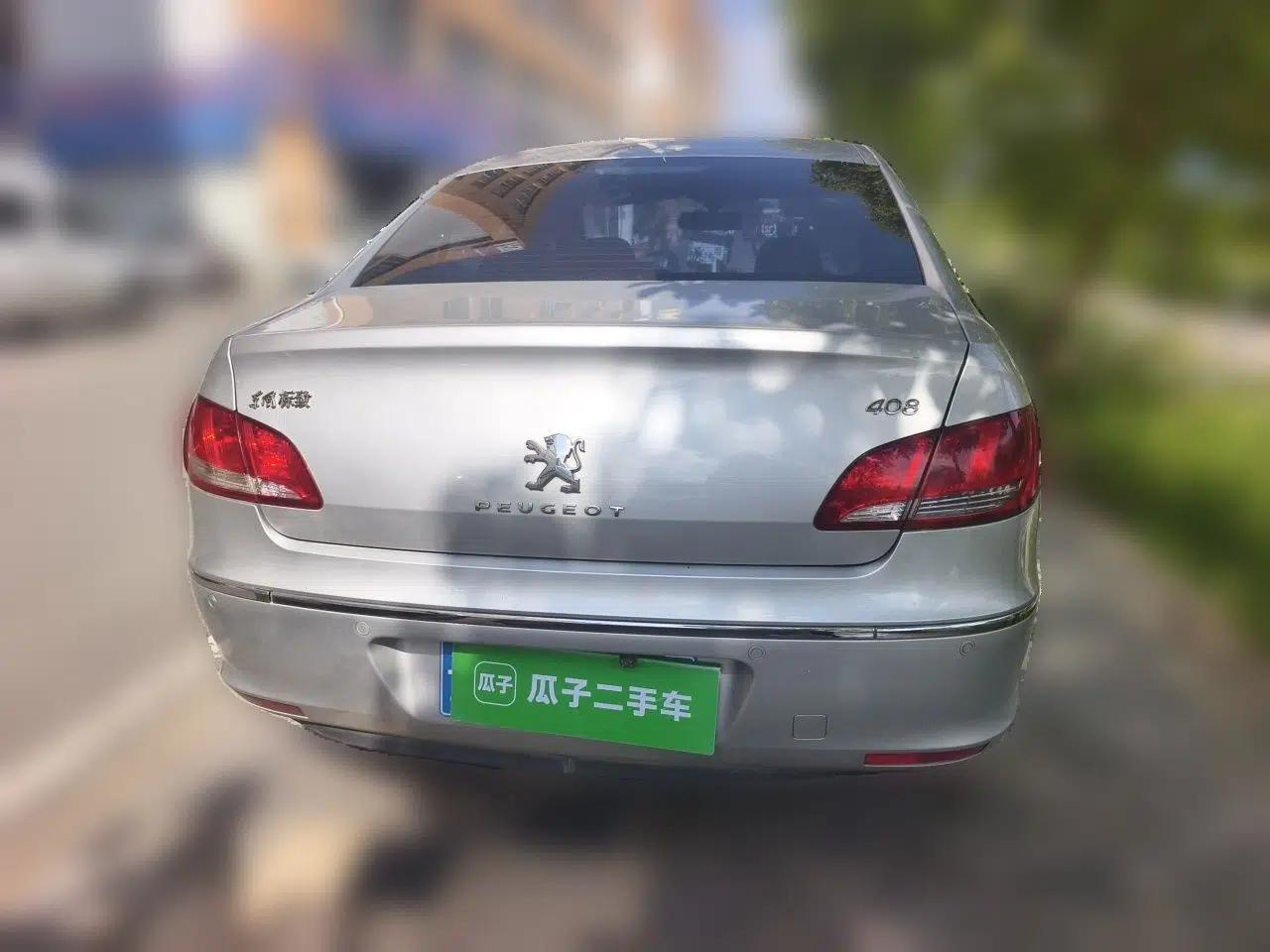 Peugeot 408 2010 2.0L Automatic Comfort Edition — миниатюра 5