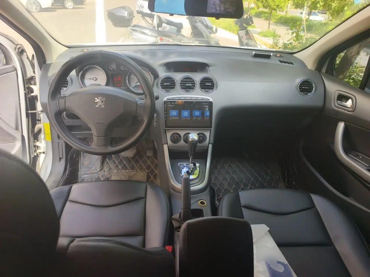 Peugeot 408 2010 2.0L Automatic Comfort Edition — миниатюра 10
