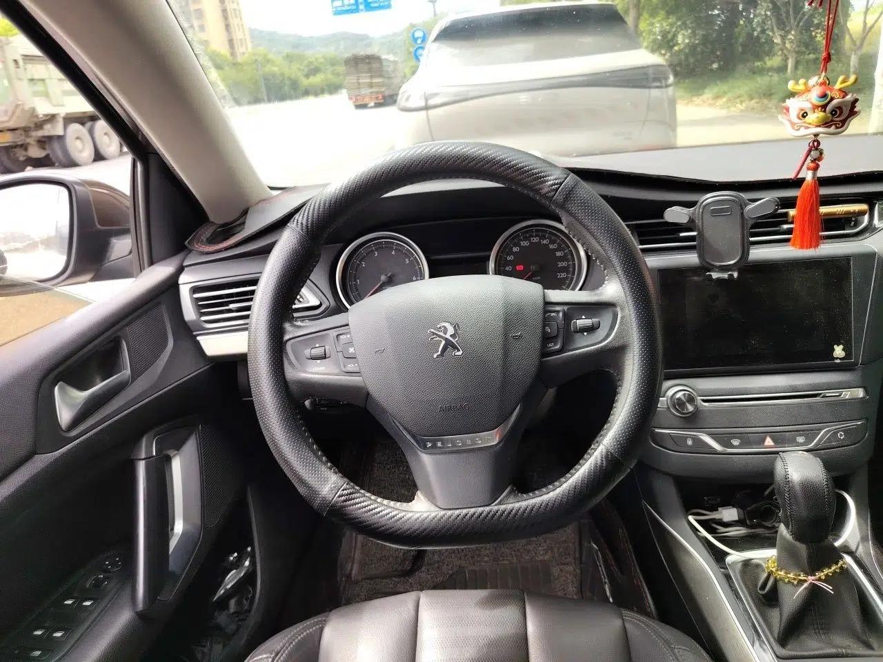 Peugeot 408 2014 1.6T Automatic Prestige Edition — миниатюра 11