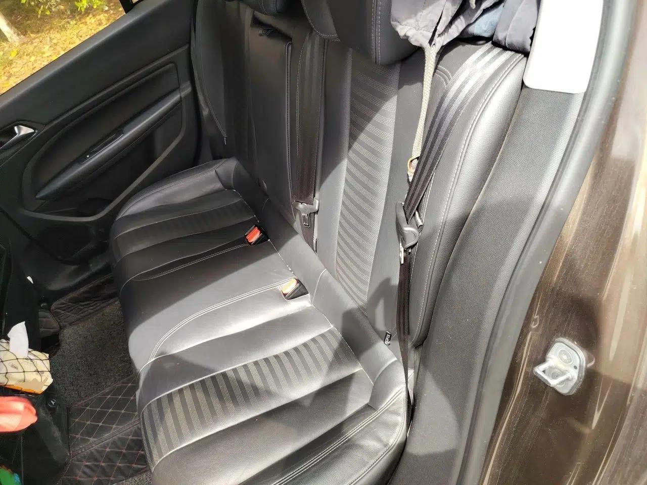 Peugeot 408 2014 1.6T Automatic Prestige Edition — миниатюра 18