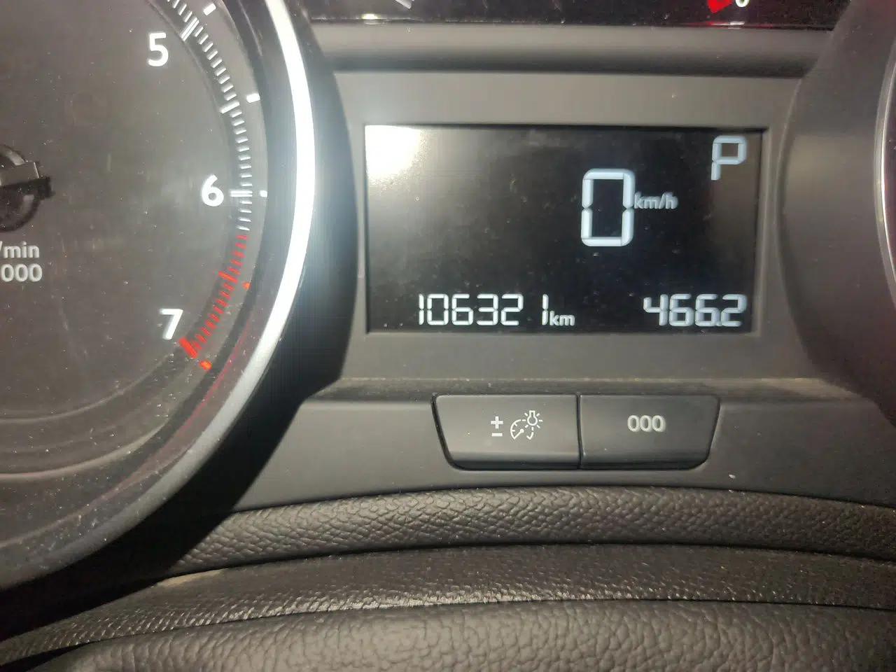 Peugeot 408 2019 360THP Automatic Luxury Edition China VI Standard — миниатюра 13