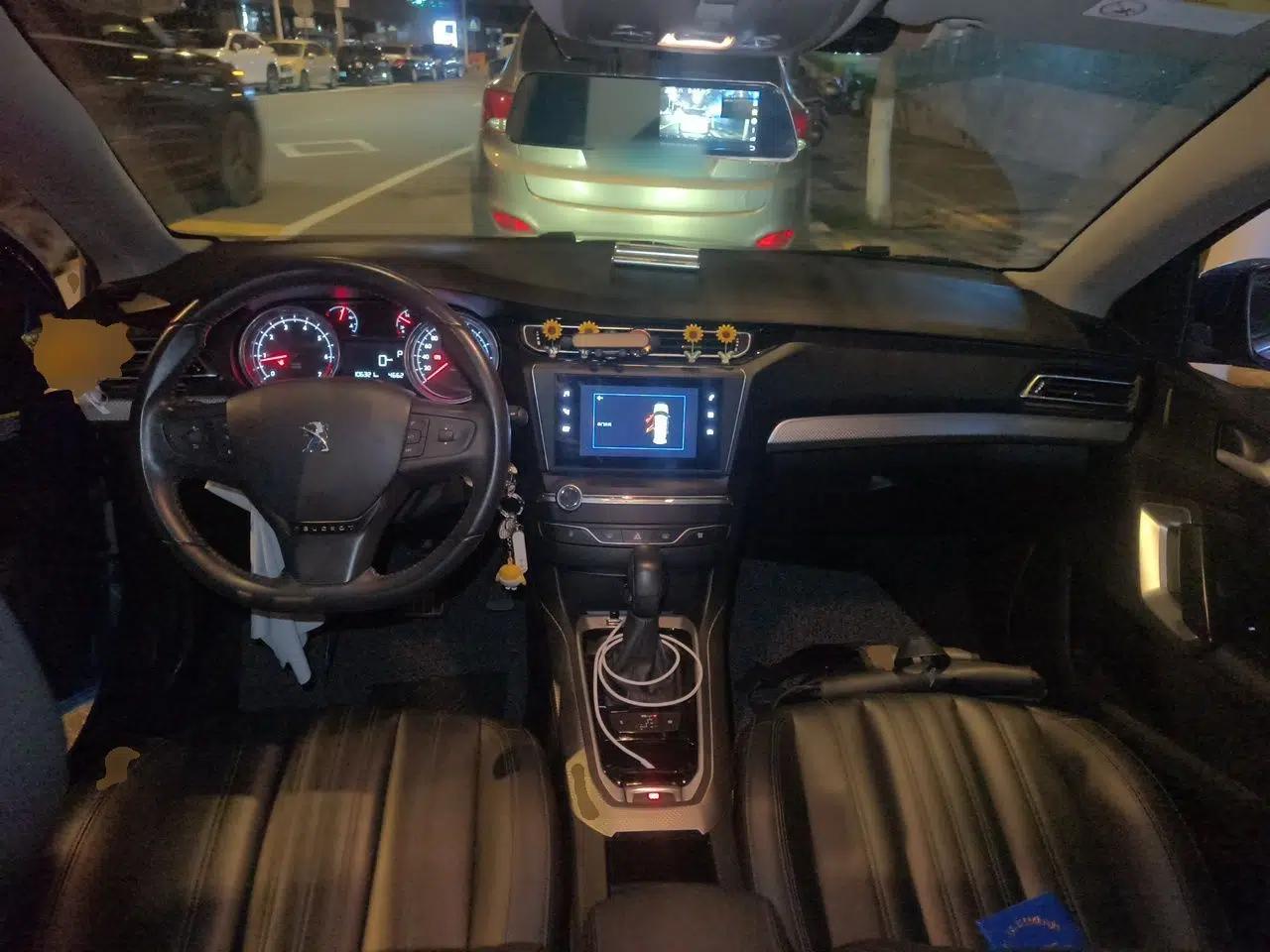 Peugeot 408 2019 360THP Automatic Luxury Edition China VI Standard — миниатюра 10