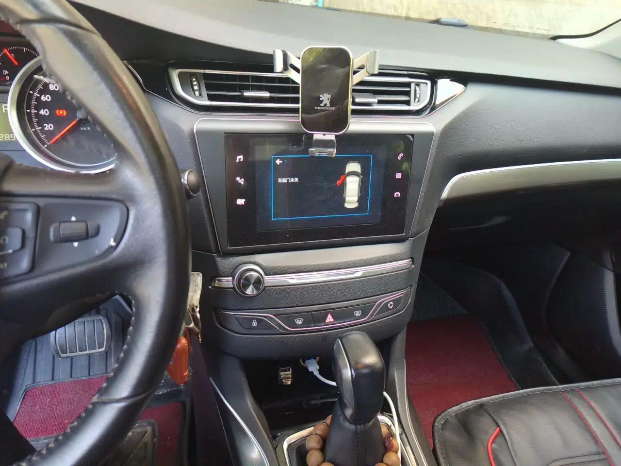 Peugeot 408 2016 1.6T Automatic Luxury Edition — миниатюра 14