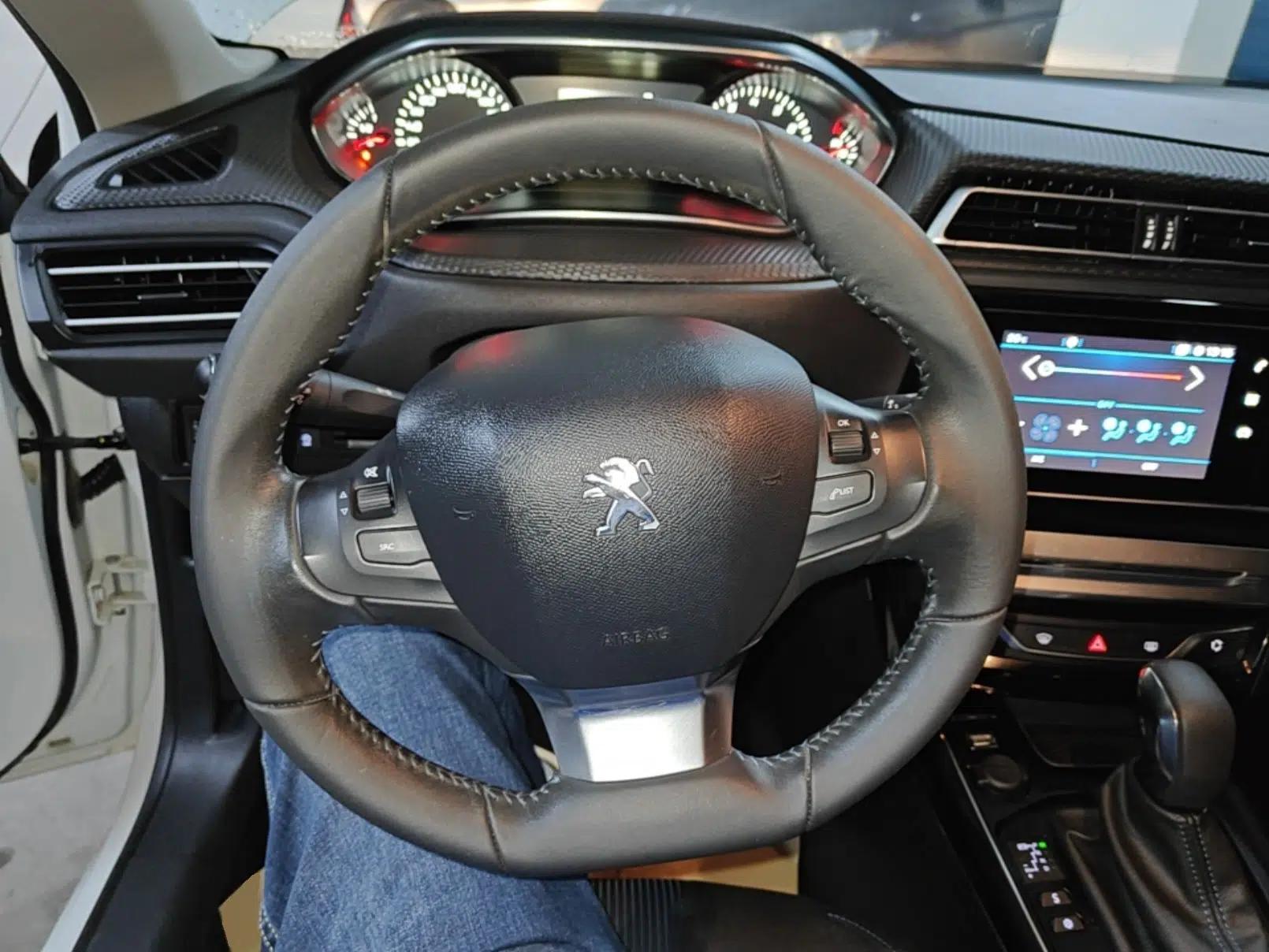 Peugeot 308 2019 230THP Automatic Luxury Edition China V Standard — миниатюра 14