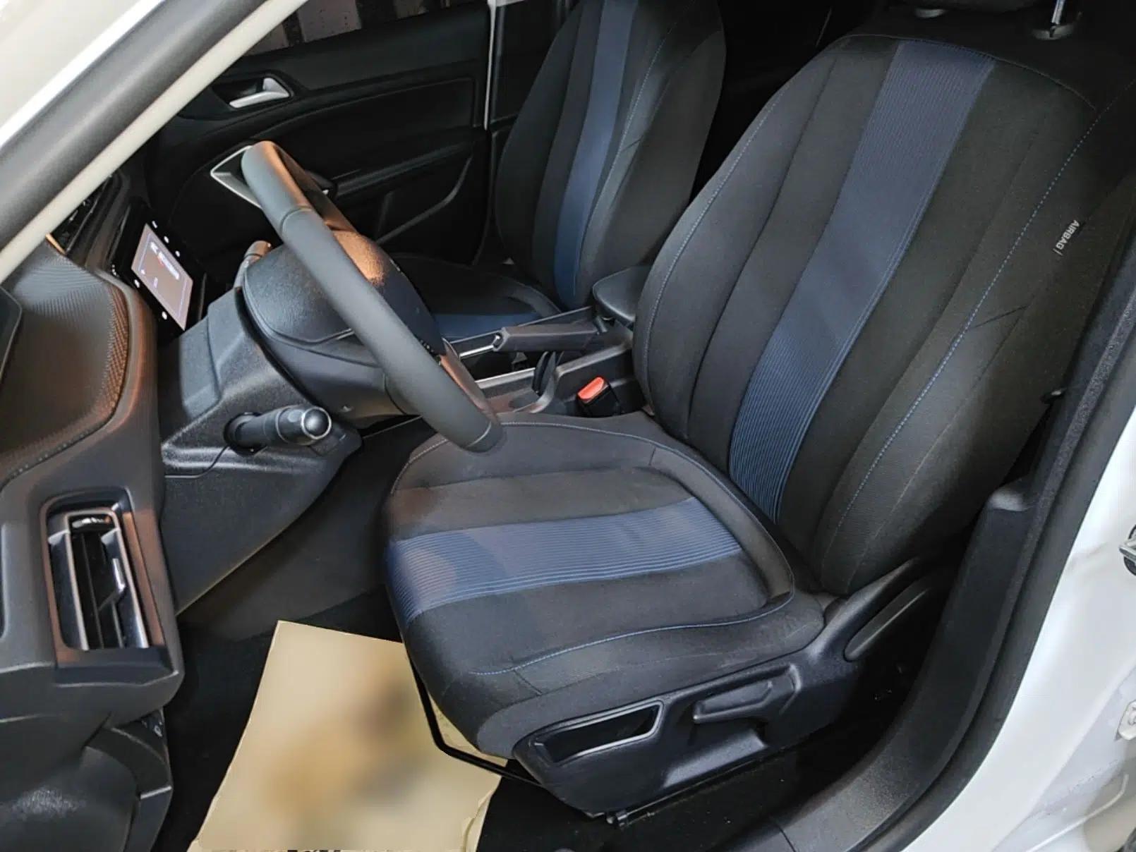 Peugeot 308 2019 230THP Automatic Luxury Edition China V Standard — миниатюра 18