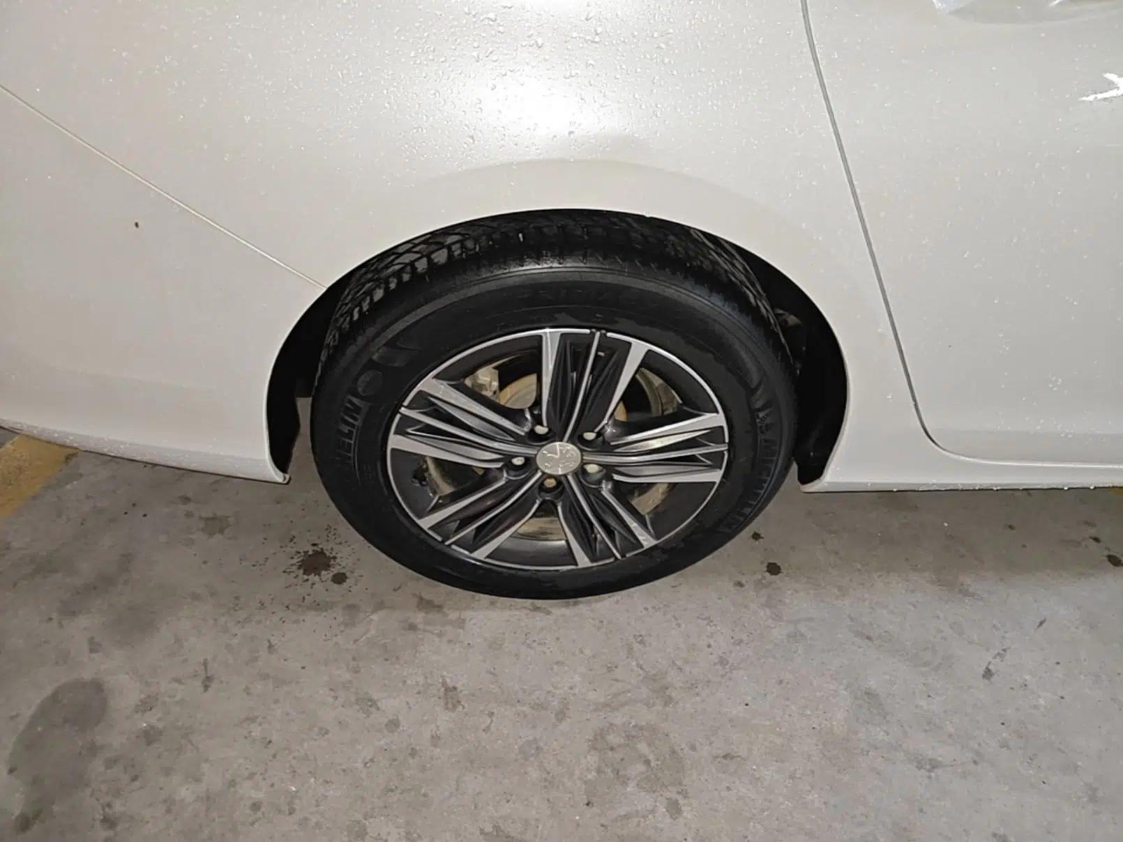 Peugeot 308 2019 230THP Automatic Luxury Edition China V Standard — миниатюра 10