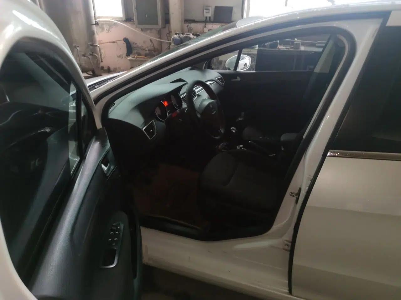 Peugeot 308 2014 Enjoy Edition Classic 1.6L Manual YouShang Model — миниатюра 17